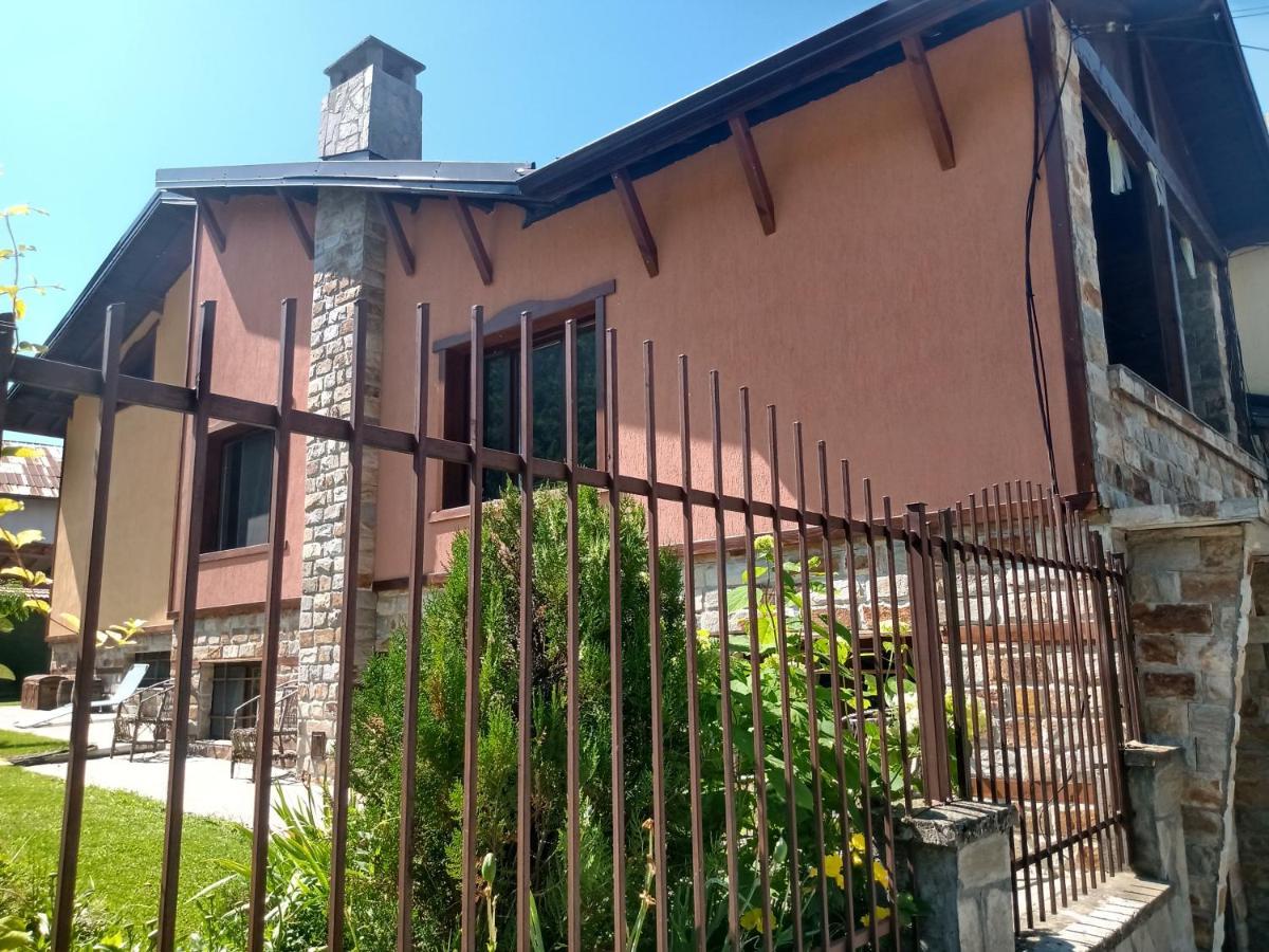 Кръчмъ При Байката Hotel รีบาริตซา ภายนอก รูปภาพ
