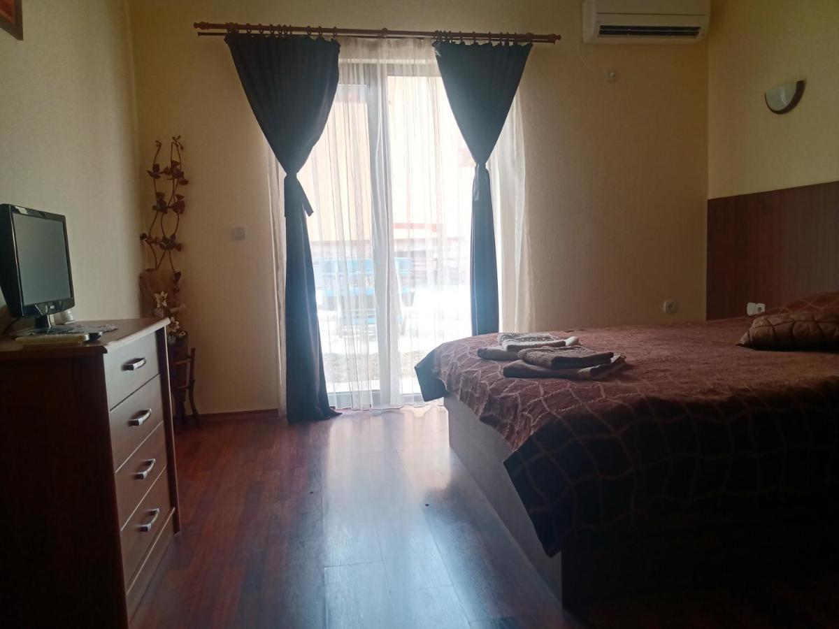 Кръчмъ При Байката Hotel รีบาริตซา ภายนอก รูปภาพ